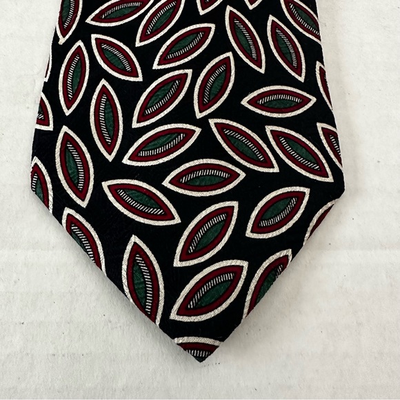 New Silk Tie White Green Red Accents Hand Printed in Italy Made in USA - Picture 7 of 9